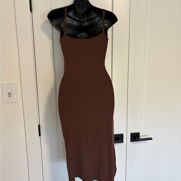 Cider Fitted Aysmetrical Brown Midi Dress Size XS‎ - Picture 5 of 8